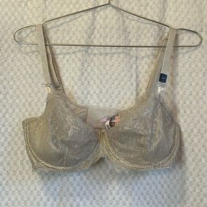 Victoria’s Secret bra